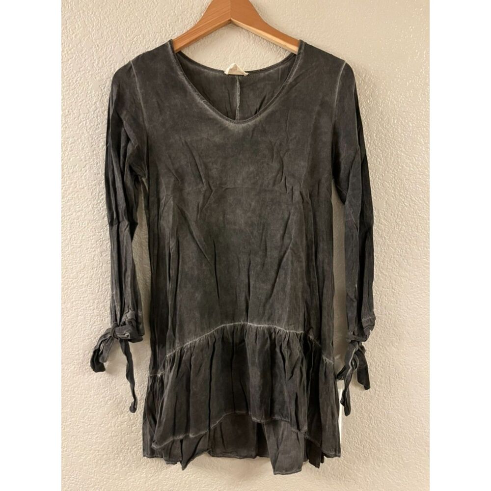 143 Story By Lineup Distressed Gray Long Sleeved Blouse Tie Sleeves‎ Small